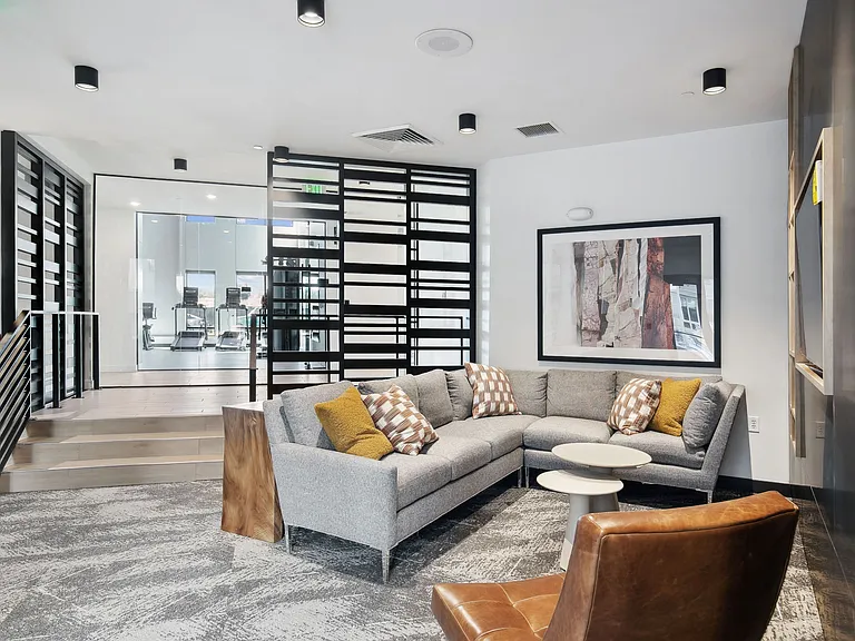 Momentum Apartments — Photo 12