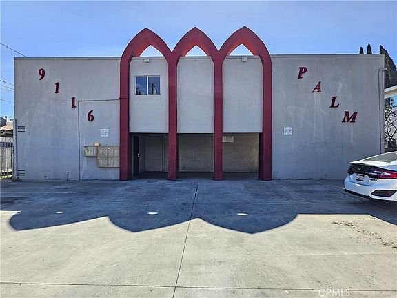 3rd image of 9116 Palm St