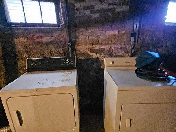 2nd image of 43 Dayton St #1