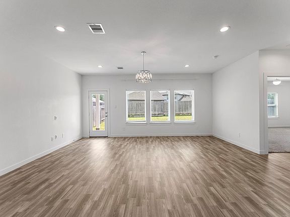 5th image of 14215 Black Canyon Ln