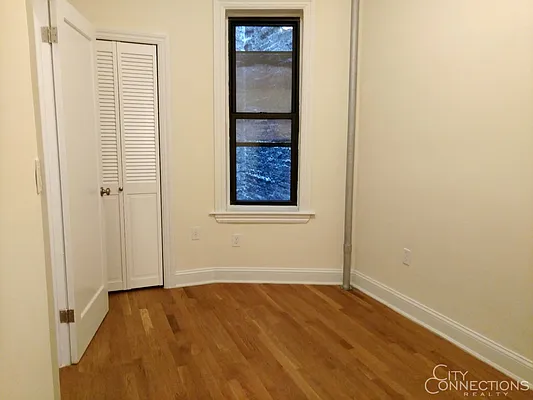 Rented by City Connections Realty | media 10