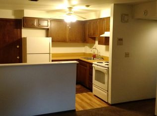 541 6th St APT E, Oakmont, PA