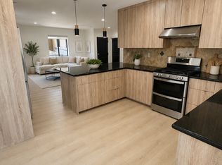 1146 N Hacienda Pl #8, West Hollywood, CA 90069