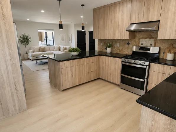 1146 N Hacienda Pl, West Hollywood, CA