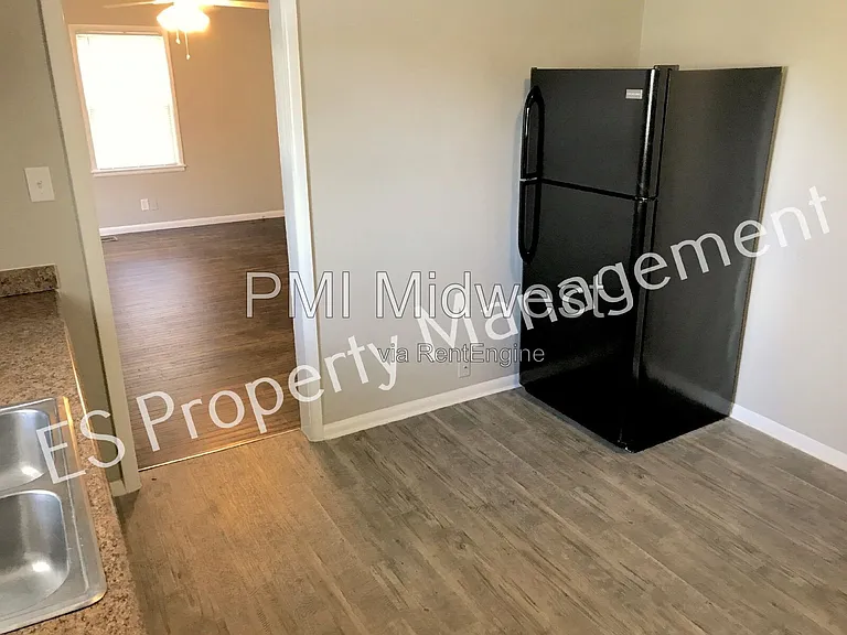 501 S Biltmore Ave — Photo 8