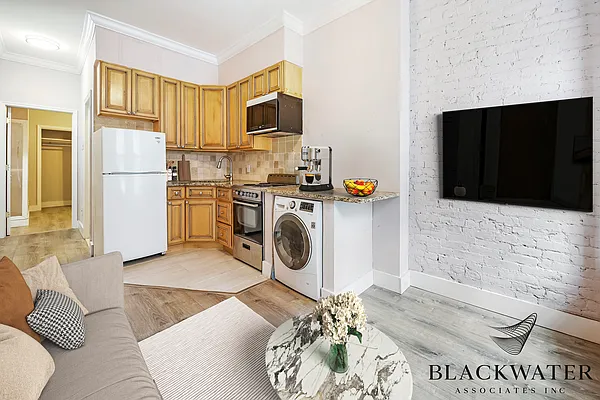 Rented by Blackwater Associates Inc. | media 9