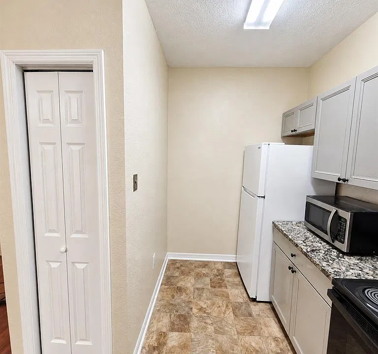 18001 Richmond Place Dr #220