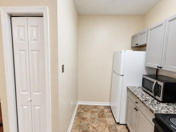 18001 Richmond Place Dr APT 220
