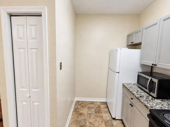 18001 Richmond Place Dr, Tampa, FL