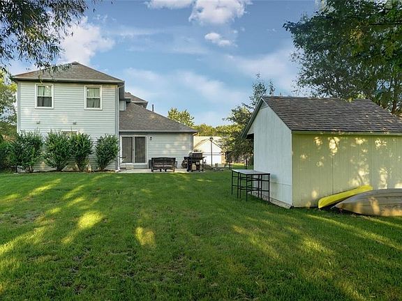 5th image of 1556 N Warren Lake Ct