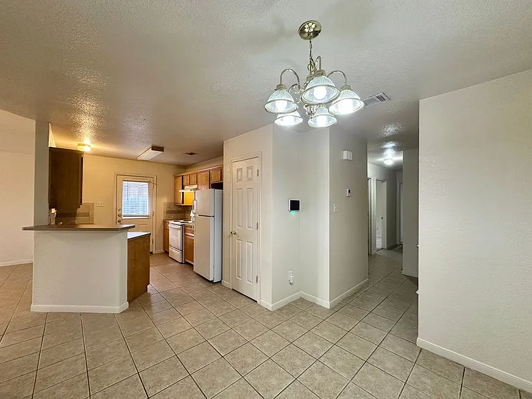 1111 Cinch Dr — Photo 12