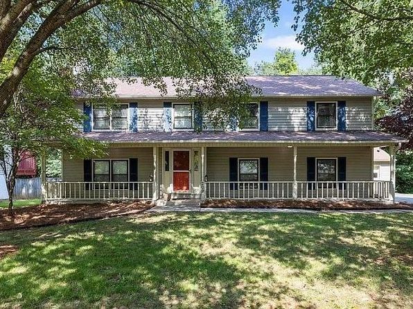 209 Evergreen Dr