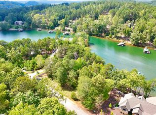 142 Island Water Dr, Six Mile, SC 29682