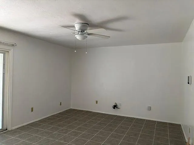 14667 Lourdes Dr — Photo 5