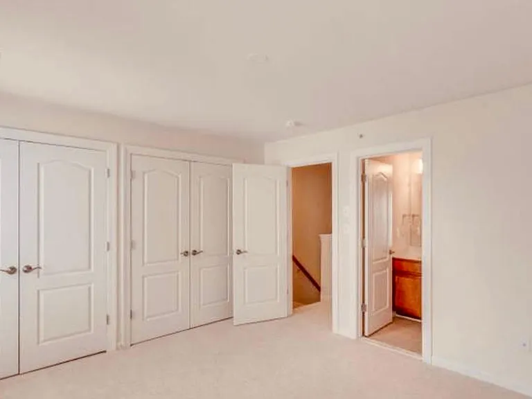 8188 Falls Grove Dr — Photo 7