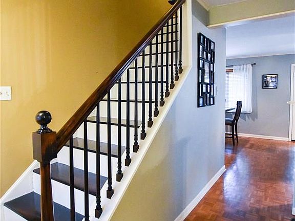 4th image of 3002 Williamsburg Dr