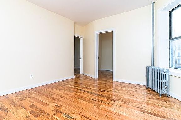 4th image of 134 Boerum St #C4