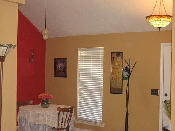 Dining room-separate