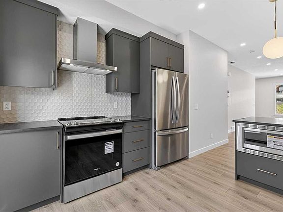 3rd image of 155 N Mahogany Gdns SE