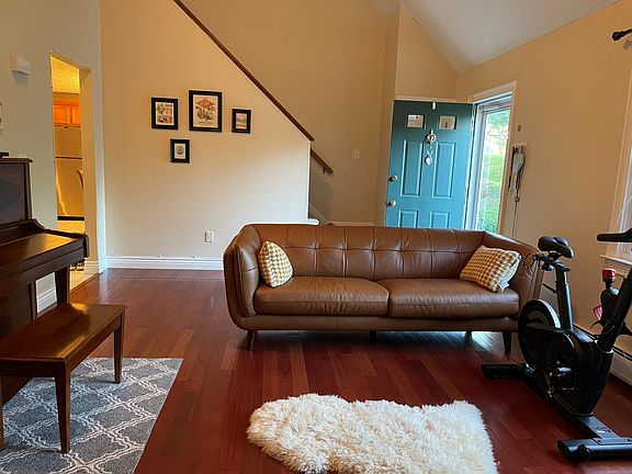 2nd image of 102 Stillwater Dr