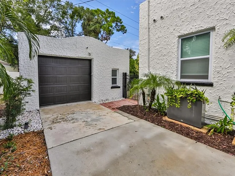 4534 W Beachway Dr — Photo 14