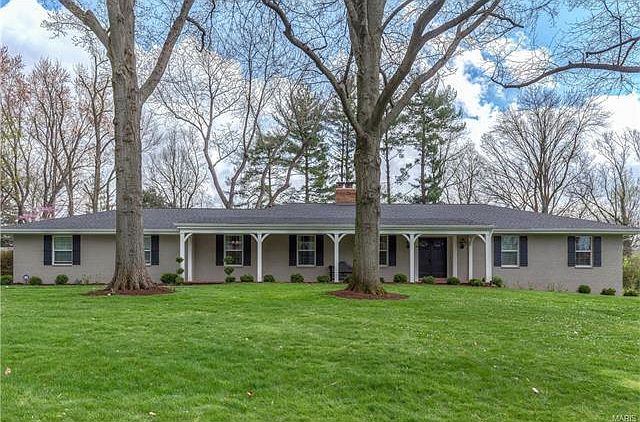 1st image of 18 Daryl Ln