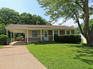 5335 Waltham Ct, High Ridge, MO 63049