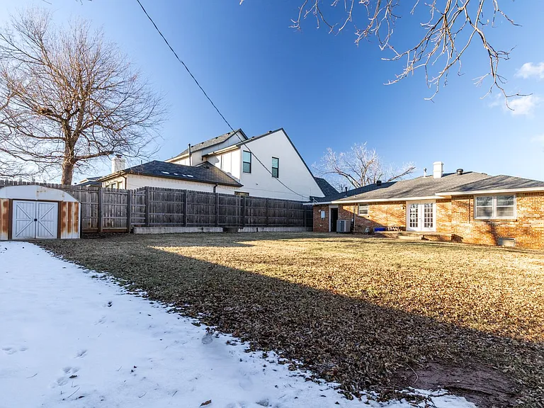 2730 W Country Club Dr — Photo 20