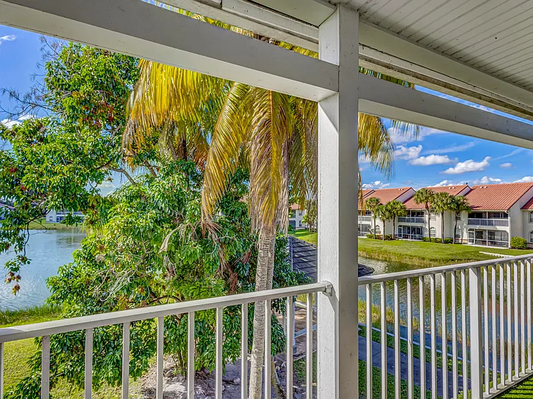296 Cypress Point Dr — Photo 39
