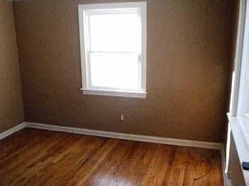 4th image of 1087 Leblanc St