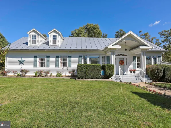 166 Shannon Ave, Mount Jackson, VA 22842