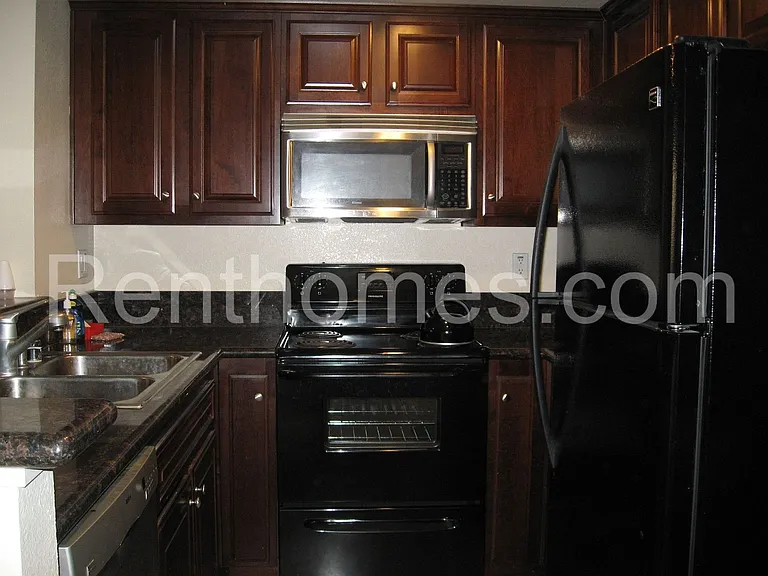 3937 Nobel Dr #137 — Photo 3