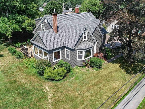 2nd image of 160 Cottage St