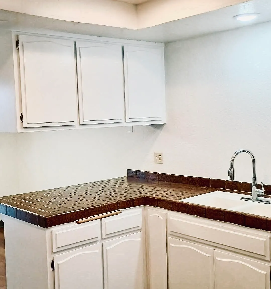 1319 N Azusa Ave — Photo 3