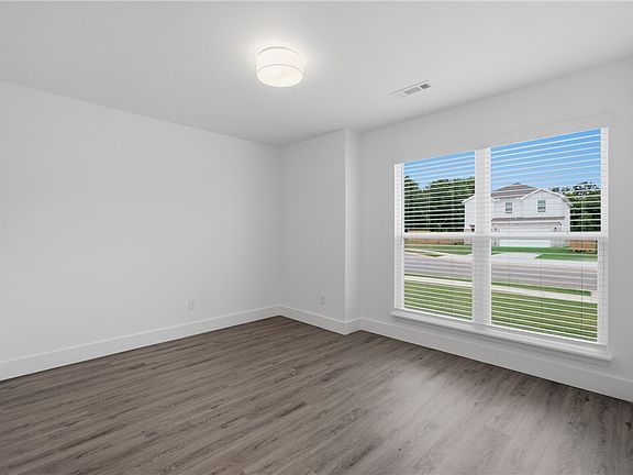 5th image of 5127 Vista Ave