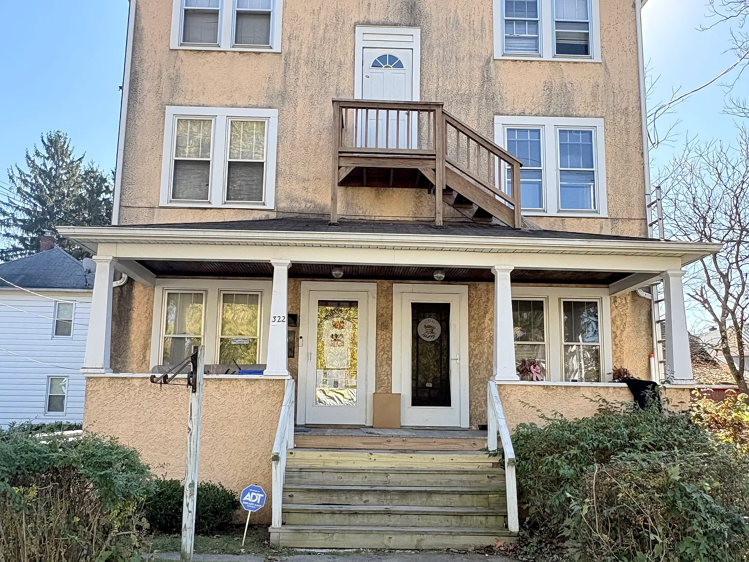 2 bed, 1200 sqft, $999 — Photo 1