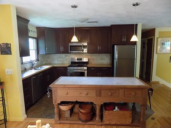 4th image of 2427 Karen Ct