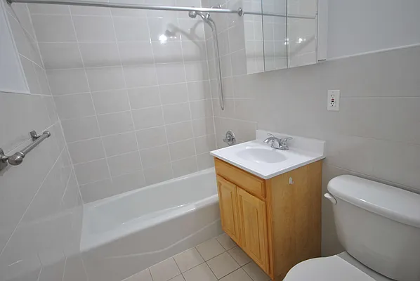 Rented by Bold New York | media 7