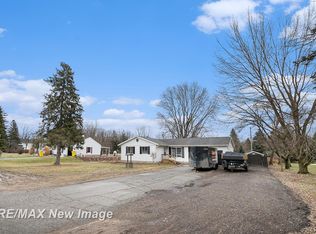 1067 Day Rd, Vassar, MI 48768