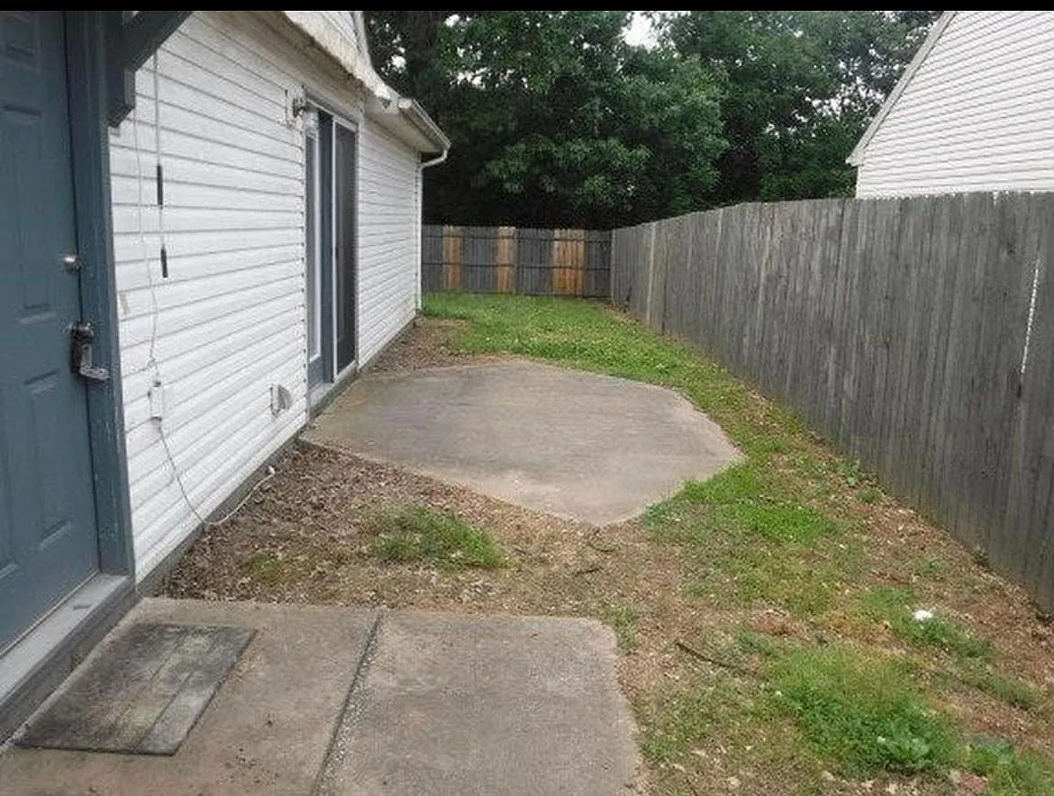 Building Photo - 5831 Riverwalk Cir