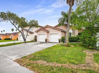 18142 NW 61st Ave, Hialeah, FL 33015