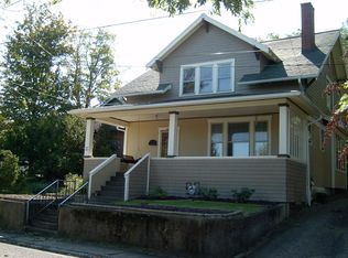 352 Maple Ave, Morgantown, WV 26501