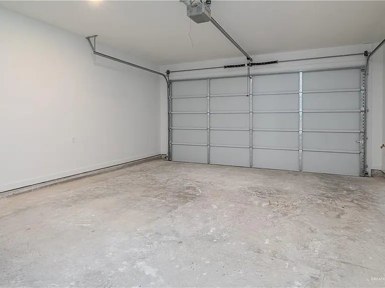 2629 Warbler Ave — Photo 20