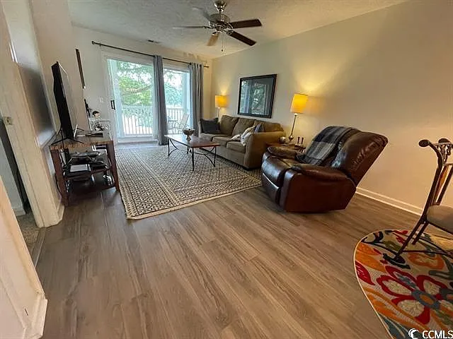 553 White River Dr #13E — Photo 6