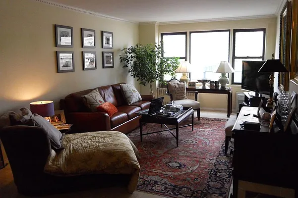 Rented by Corcoran | media 19