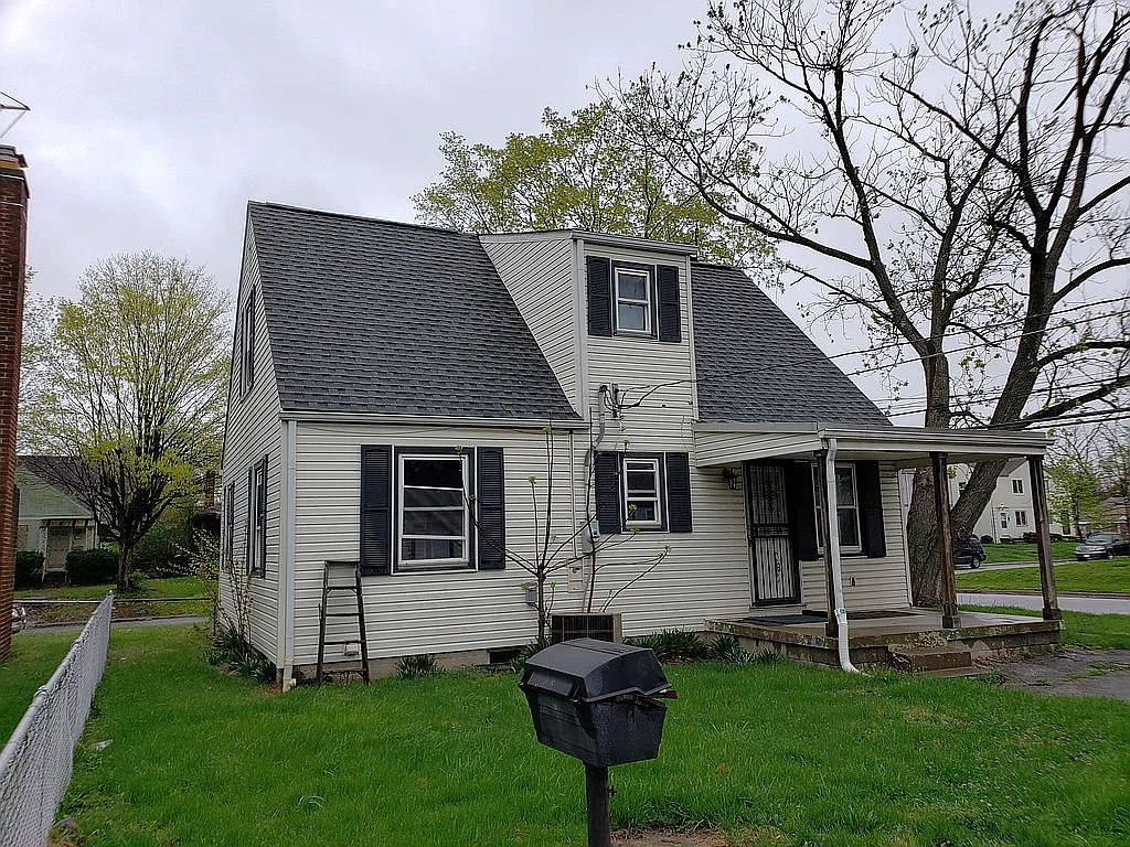 1440 Miller Ave photo 1