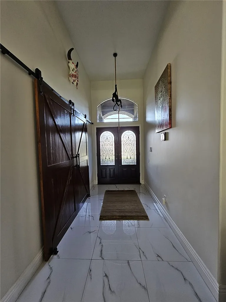 4 bed, 2163 sqft, $5,000 — Photo 4