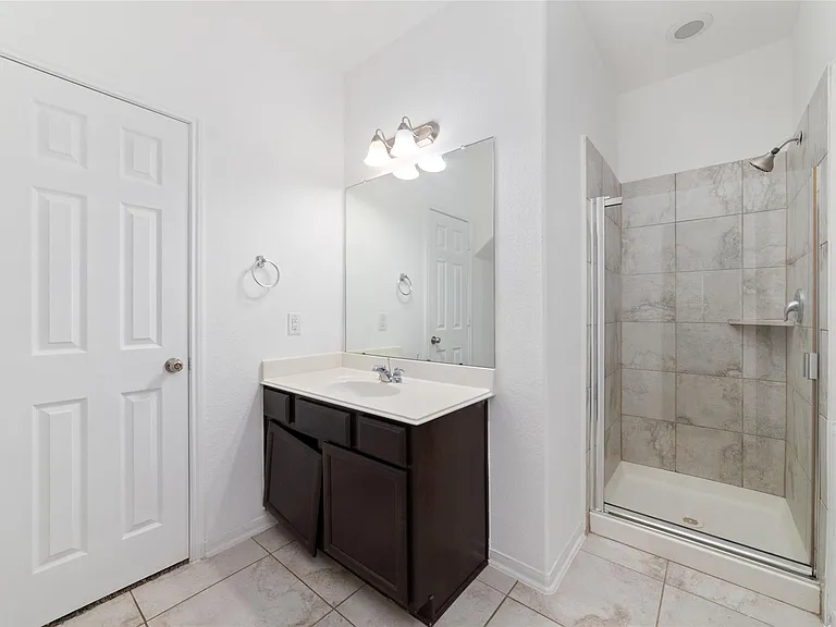 18406 Spruce Tree Line Trl — Photo 8