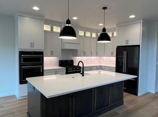 8901 Didrick Dr, Horace, ND 58047