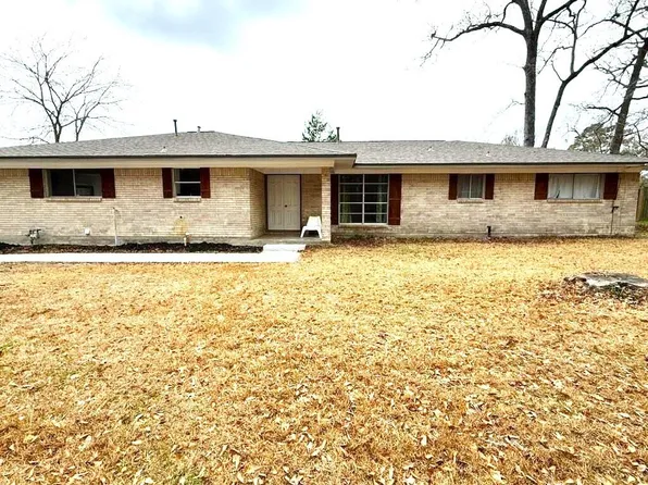 101 Summit Dr, Conroe, TX 77303
